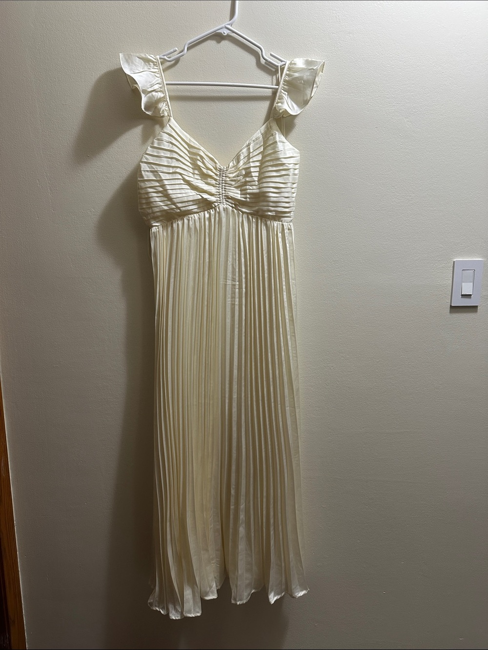 Cream Pleated Midi Dress (maternity)